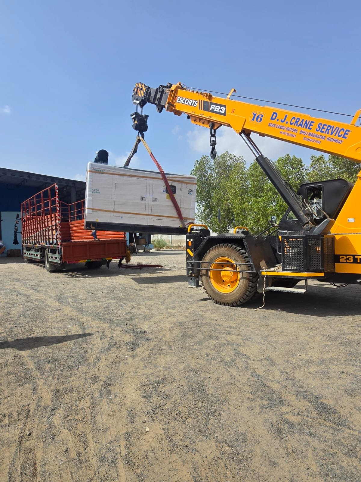 Heavy Crane Rigging & Power Equipment Positioning