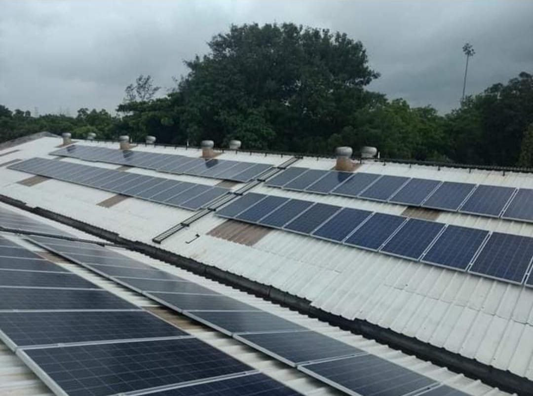 Industrial Warehouse Metal Roof Solar Installation